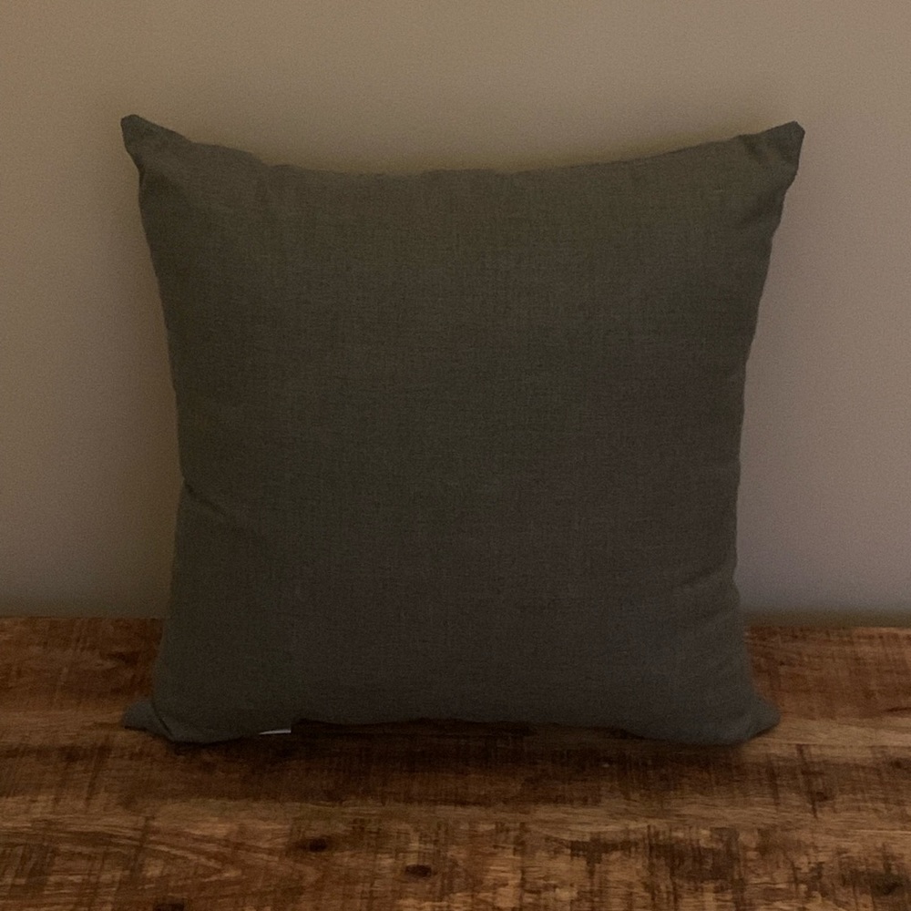 Decorative pillow